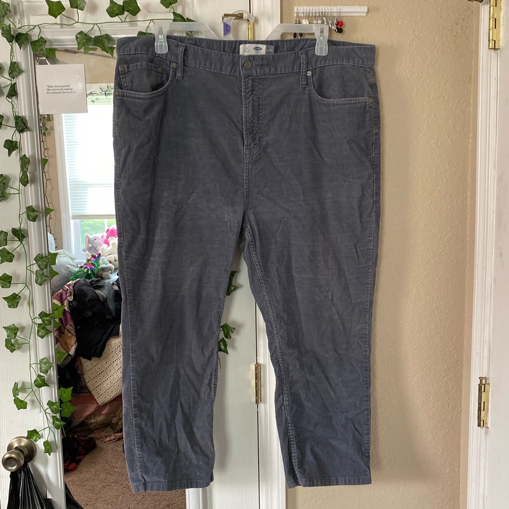 old navy grey pants  𖥧 𖤣